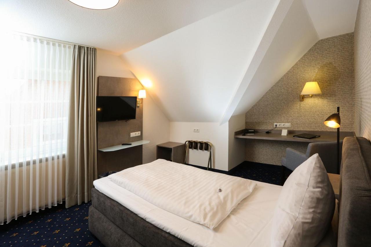 Hotel Zur Linde Kirchlinteln Экстерьер фото