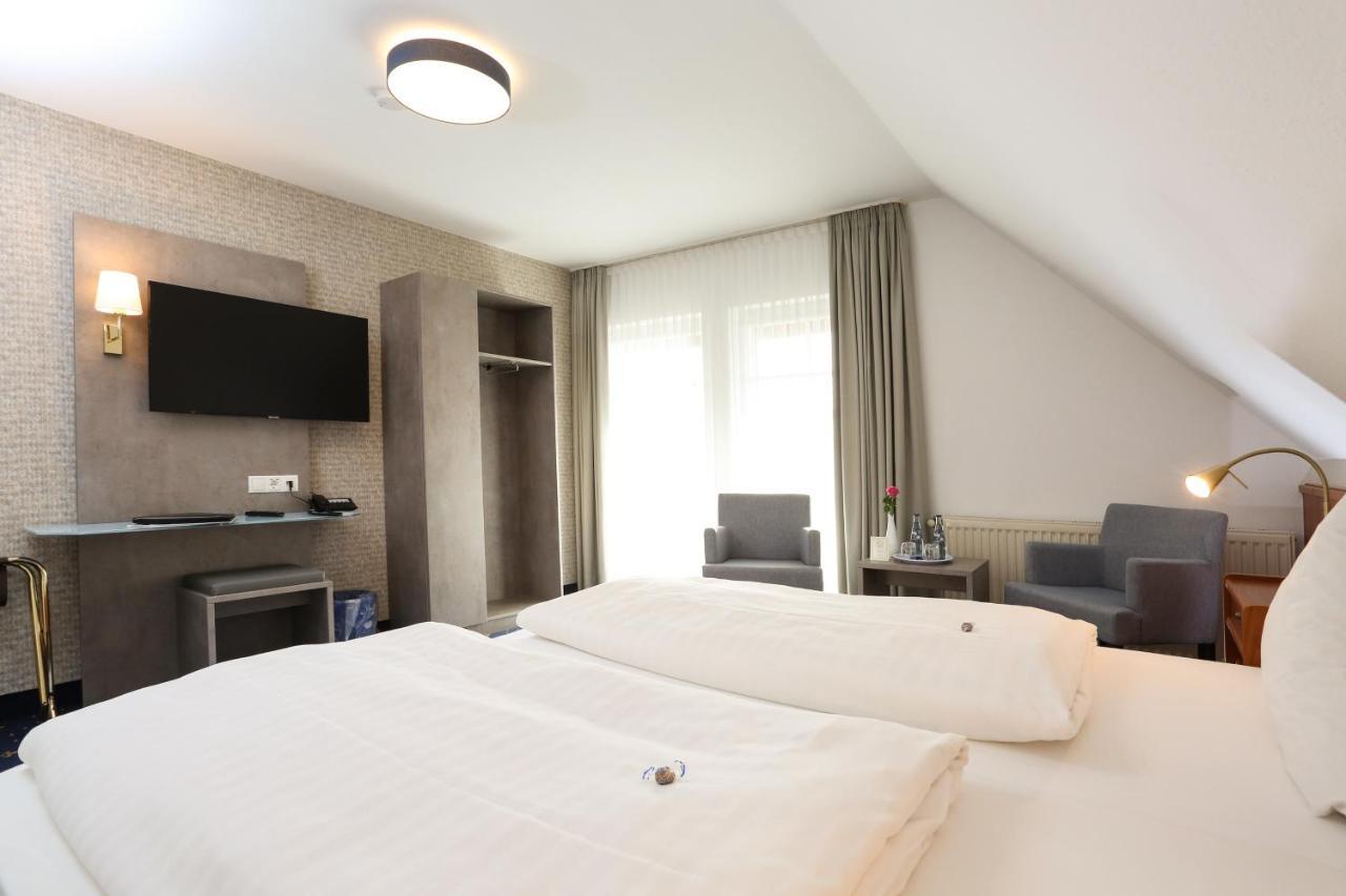 Hotel Zur Linde Kirchlinteln Экстерьер фото